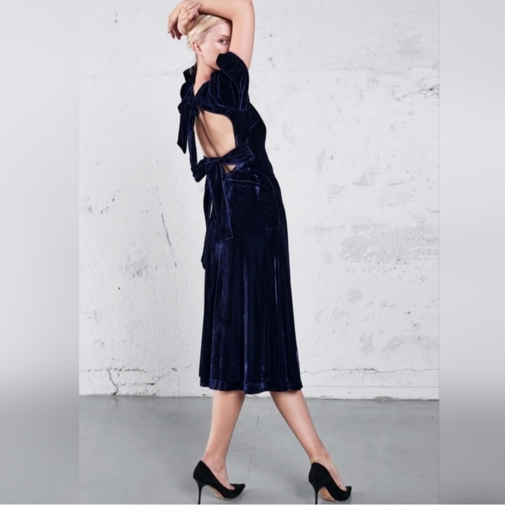 Bardot Tenacity Velour Midi Dress